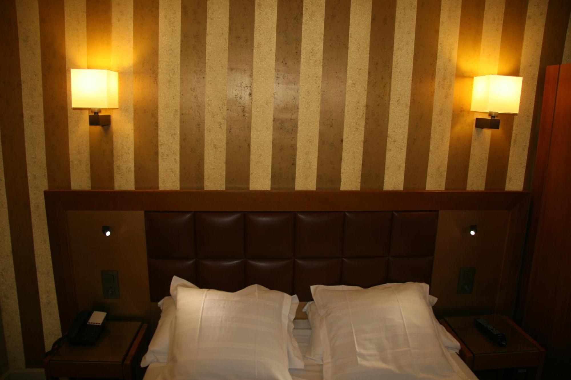 Hotel Bellevue Saint-Lazare Paris Extérieur photo